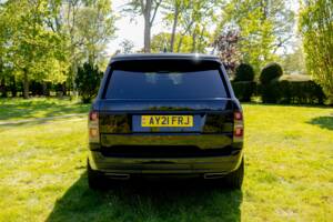 Bild 23/50 von Land Rover Range Rover V8 Armoured (2022)