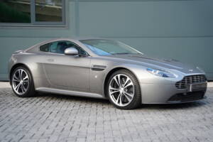Image 1/50 of Aston Martin V12 Vantage (2012)