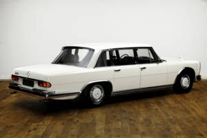 Image 5/24 of Mercedes-Benz 600 (1971)