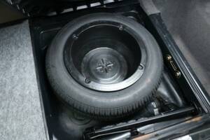 Bild 37/50 von Mercedes-Benz 300 E-24 (1992)