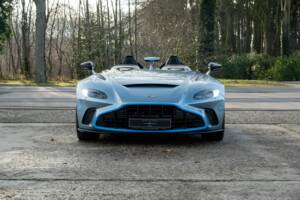 Bild 2/35 von Aston Martin V12 Speedster (2021)