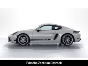 Immagine 2/6 di Porsche 718 Cayman (2023)
