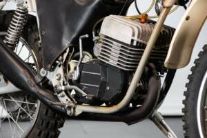 Image 40/50 of Aspes DUMMY (1983)