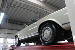 Bild 13/50 von Mercedes-Benz 230 SL (1967)