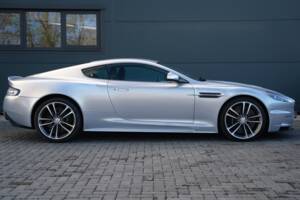Immagine 3/50 di Aston Martin DBS (2011)