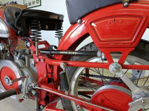Imagen 27/39 de Moto Guzzi Falcone Sport (1954)