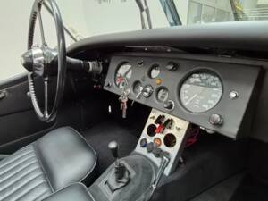 Image 10/20 of Jaguar XK 120 OTS (1952)