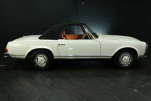 Image 37/50 of Mercedes-Benz 230 SL (1965)