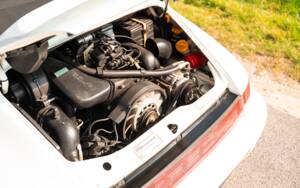 Image 42/48 of Porsche 911 Carrera 4 (1992)