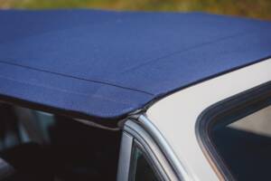 Bild 33/36 von BMW 318i (1991)