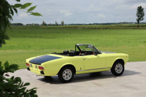 Image 2/50 of FIAT 124 Spider CS1 (1975)