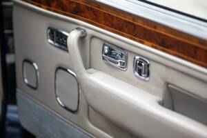 Image 45/50 de Rolls-Royce Corniche V (2000)