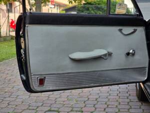 Image 15/38 of Lancia Flavia 1.8 (Pininfarina) (1963)