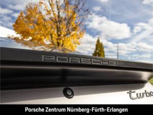 Immagine 16/39 di Porsche 944 Turbo (1988)