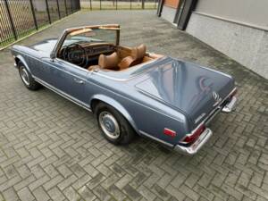 Immagine 5/50 di Mercedes-Benz 280 SL (1969)