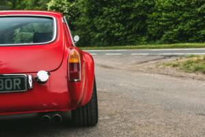 Image 22/50 of MG MGB GT V8 (1977)