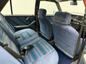 Image 12/30 of Lancia Delta 1.5 LX (1991)
