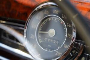 Image 14/20 of Mercedes-Benz 300 S (1953)