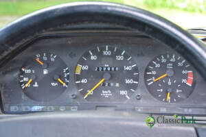 Immagine 22/49 di Mercedes-Benz 230 GE (SWB) (1993)