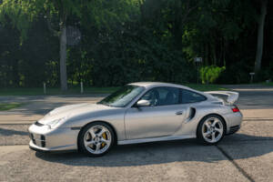 Image 10/51 of Porsche 911 GT2 (2001)