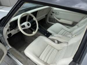 Immagine 14/18 di Chevrolet Corvette Sting Ray (1980)