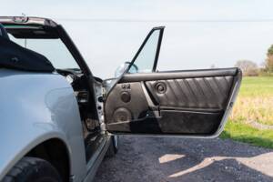 Bild 44/56 von Porsche 911 Carrera 4 (1990)