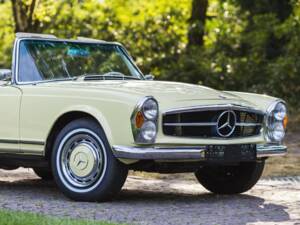 Image 3/8 of Mercedes-Benz 230 SL (1964)