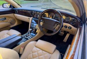 Image 13/25 of Bentley Brooklands (2008)