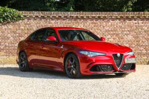 Bild 34/50 von Alfa Romeo Giulia Quadrifoglio (2017)