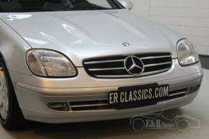 Image 2/8 de Mercedes-Benz SLK 230 Kompressor (1999)
