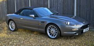 Image 11/50 of Aston Martin DB 7 Volante (1997)