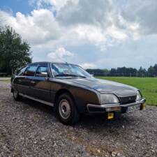 Afbeelding 6/110 van Citroën CX Prestige injection (1980)