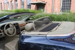 Image 16/23 of Jaguar XK 4.2 (2006)