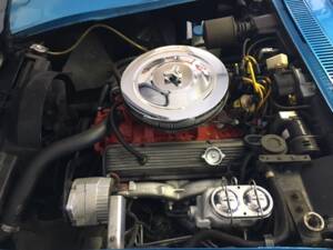 Image 15/40 of Chevrolet Corvette Stingray (1969)