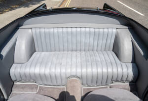 Image 22/28 of Daimler SP 250 (1961)