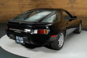 Bild 24/35 von Porsche 928 S (1986)
