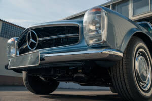 Image 15/99 of Mercedes-Benz 280 SL (1971)