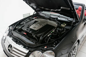 Immagine 10/21 di Mercedes-Benz SL 65 AMG (2005)