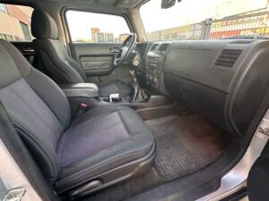 Bild 8/14 von Hummer H3 (2007)