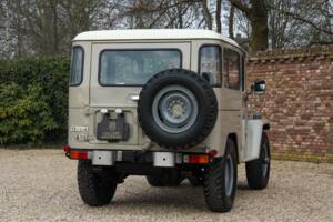 Image 6/50 of Toyota Land Cruiser BJ 40 (1980)