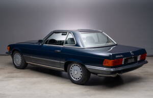 Bild 5/24 von Mercedes-Benz 500 SL (1983)