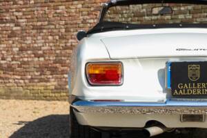 Image 39/50 of Alfa Romeo Giulia 1600 GTC (1966)