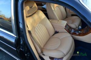 Bild 26/50 von Bentley Arnage Red Label (2002)