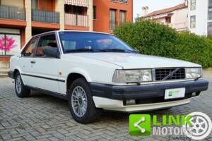 Image 1/10 of Volvo 780 Bertone (1987)
