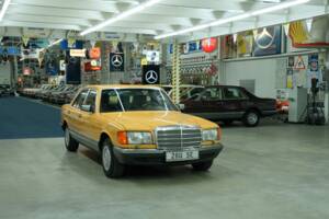 Bild 15/50 von Mercedes-Benz 280 SE (1981)