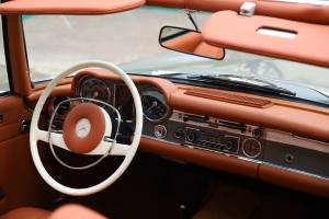 Afbeelding 8/38 van Mercedes-Benz 280 SL (1969)