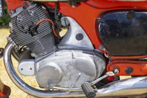 Bild 4/31 von Honda C 72 (1964)