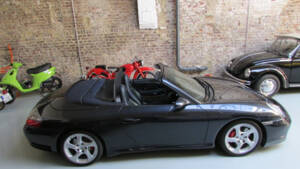 Afbeelding 2/13 van Porsche 911 Carrera 4S (2004)