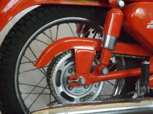 Image 19/50 de Gilera Giubileo 150 (1963)