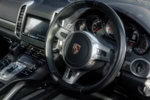 Image 50/50 de Porsche Cayenne GTS (2012)
